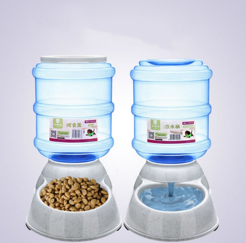 Large Capacity Food & Water Dispenser for Cats & Dogs