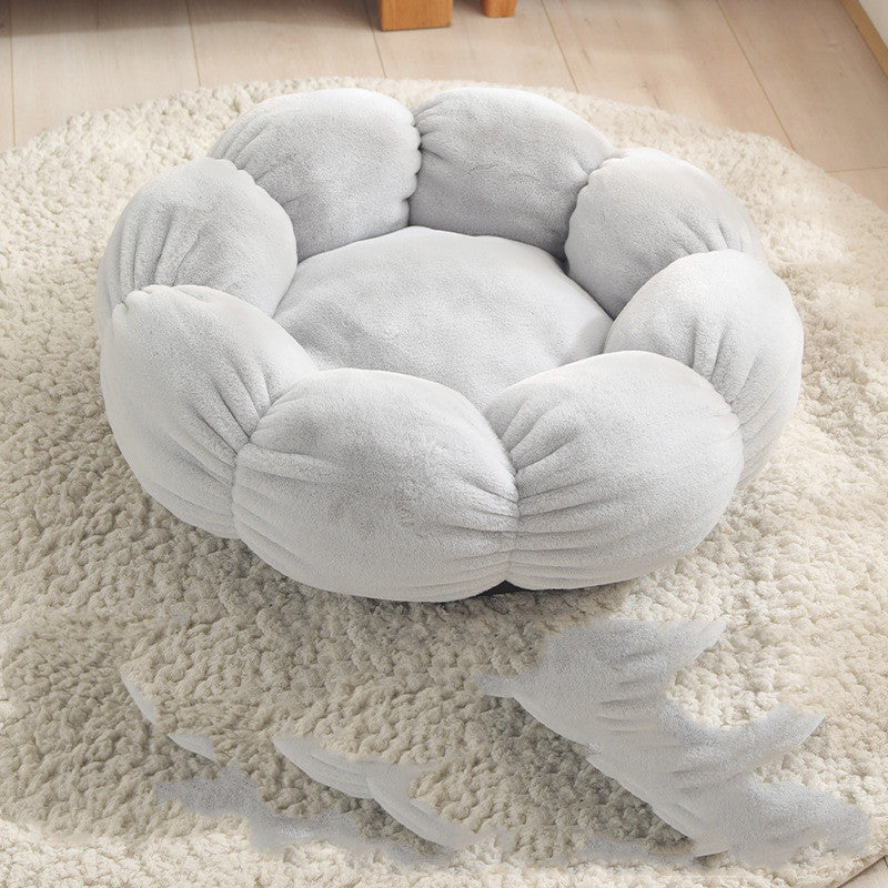 Soft Dog & Cat Blanket – Cute Floral Pet Haven