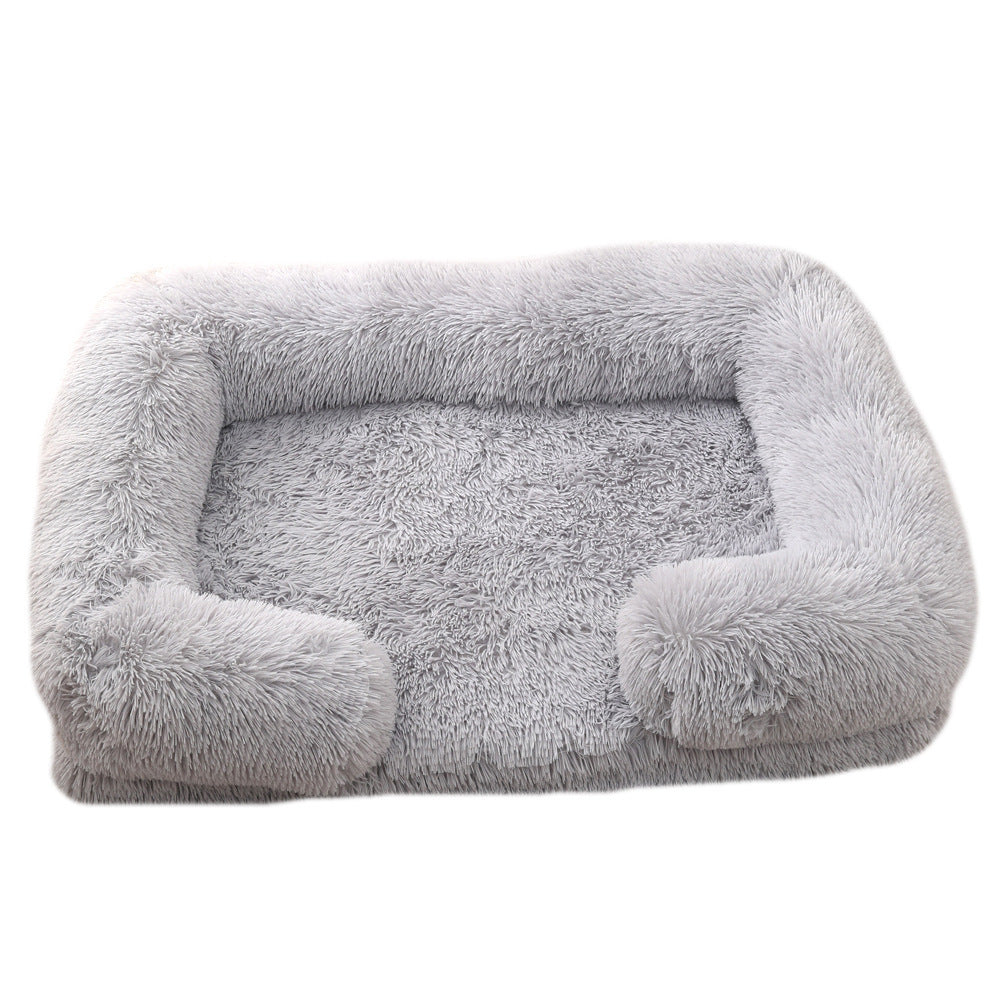 Plush Round Pet Bed – Cozy Winter Haven for Pets