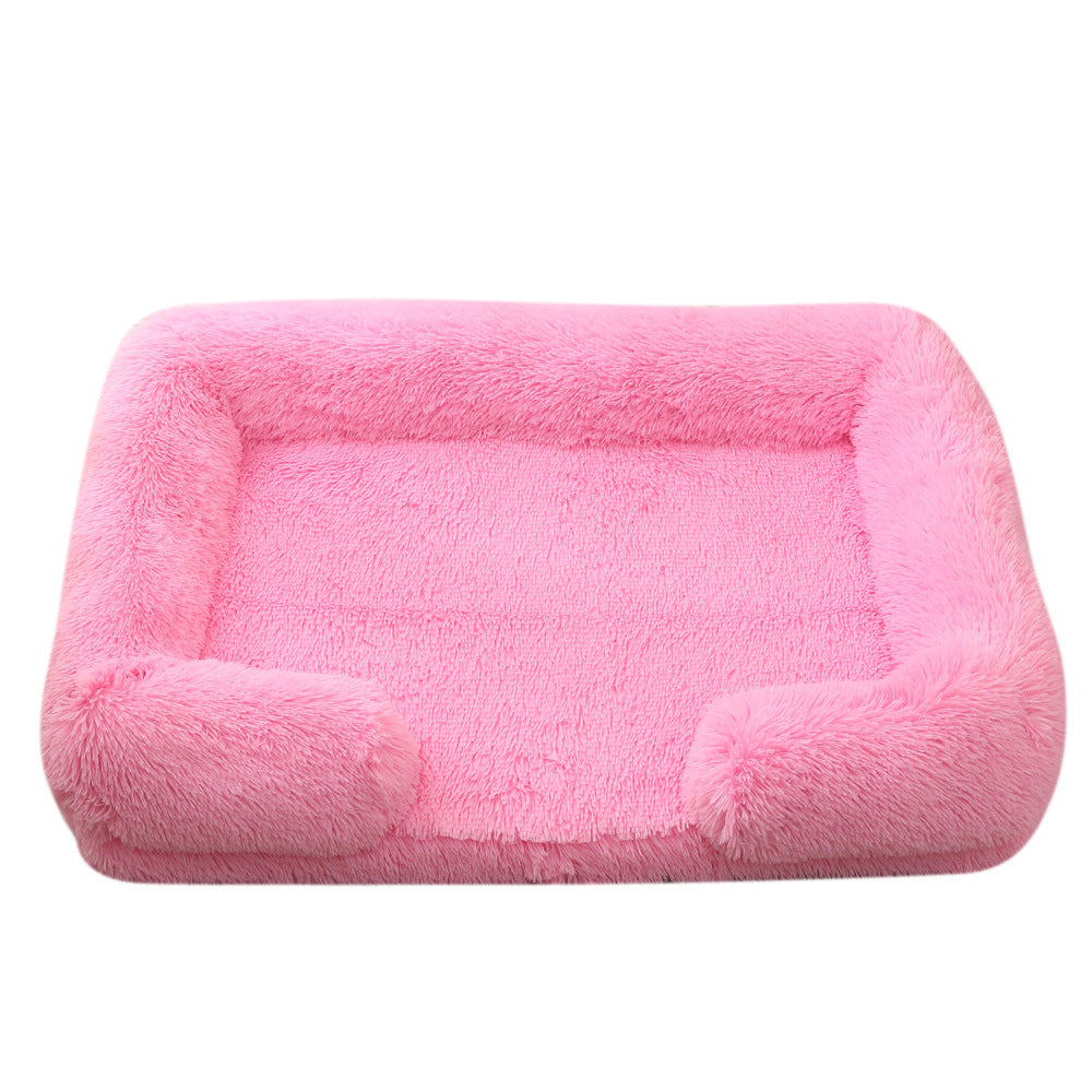 Plush Round Pet Bed – Cozy Winter Haven for Pets